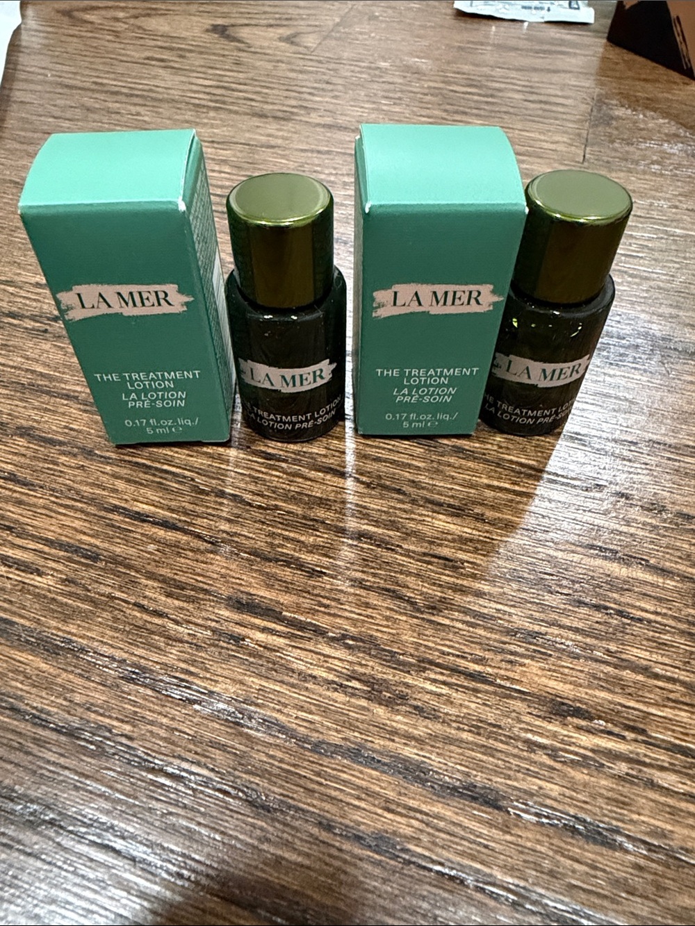 La Mer Treatment Lotion - set of 2 5ml travel bottles